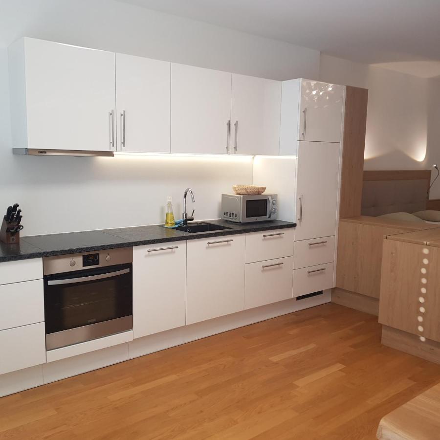 Zegg-Lounge Apartment เซโบเดิน ภายนอก รูปภาพ